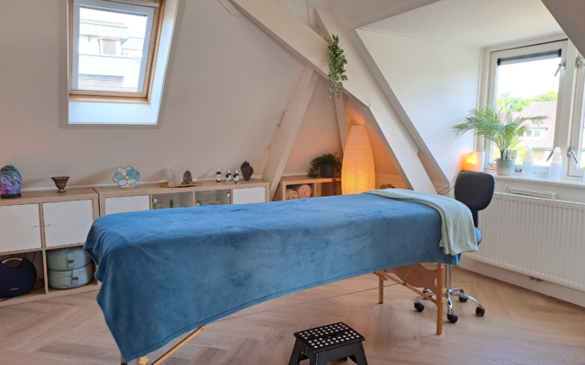 direct praktijkruimte huren Apeldoorn, praktijkruimte beschikbaar Apeldoorn, praktijkruimte huren zzp therapeut Apeldoorn, praktijkruimte huren zonder inschrijving Apeldoorn, tijdelijke praktijkruimte huren Apeldoorn, flexplek therapeut huren Apeldoorn, praktijkruimte huren op dagbasis Apeldoorn.